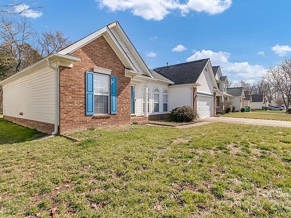 5th image of 2922 Emerald Meadow Ln