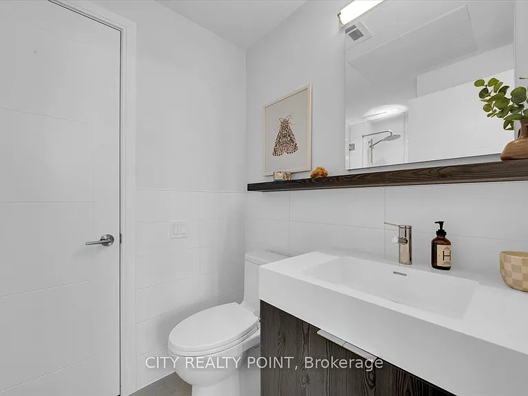 664 Spadina Ave #906 — Photo 4