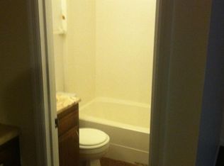 7250 N 32nd St APT 3, Terre Haute, IN 47805