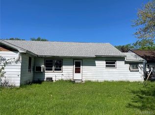 3 Brookhaven Dr, Buffalo, NY 14225