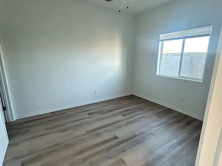 3373 N Pearl St #A — Photo 10
