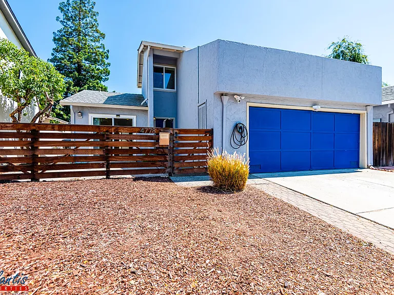 4778 Eagle Lake Dr — Photo 1