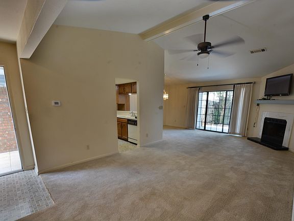 4th image of 6 Grafton Ct