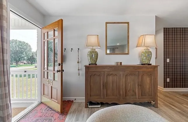 414 Roberts St — Photo 10