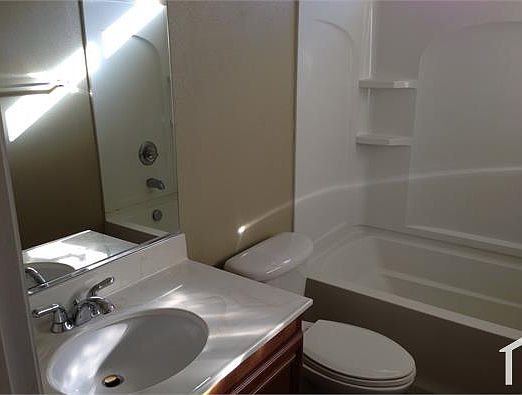 5th image of 4141 Otis Ct