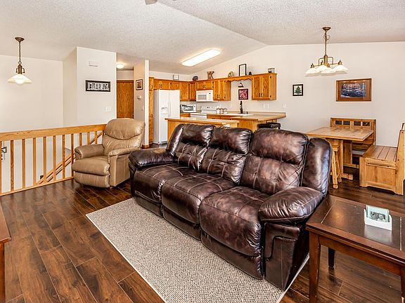 4th image of 1542 Suntree Dr