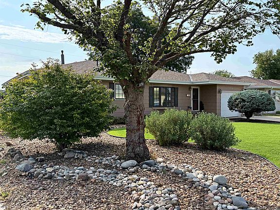 3rd image of 1718 Felten Dr