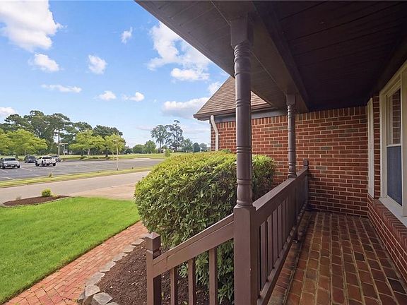 3rd image of 5325 Club Head Rd