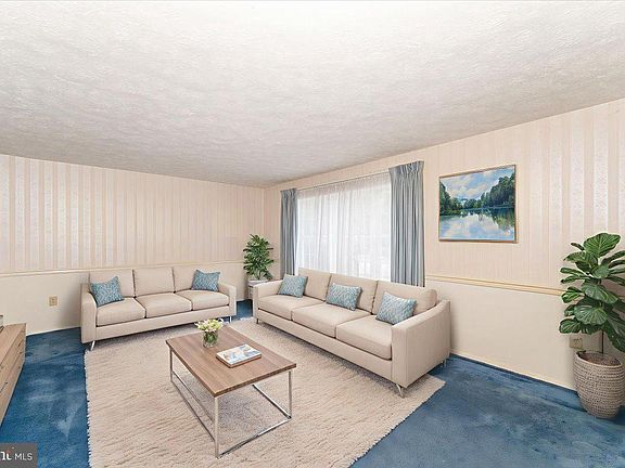 4th image of 215 Sandstone Dr