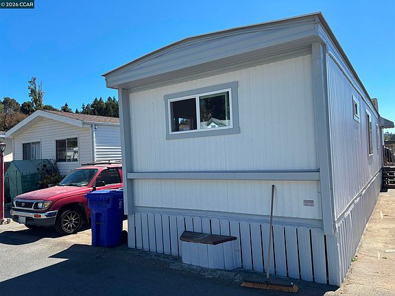 2nd image of 4556 Appian Way Trailer 38