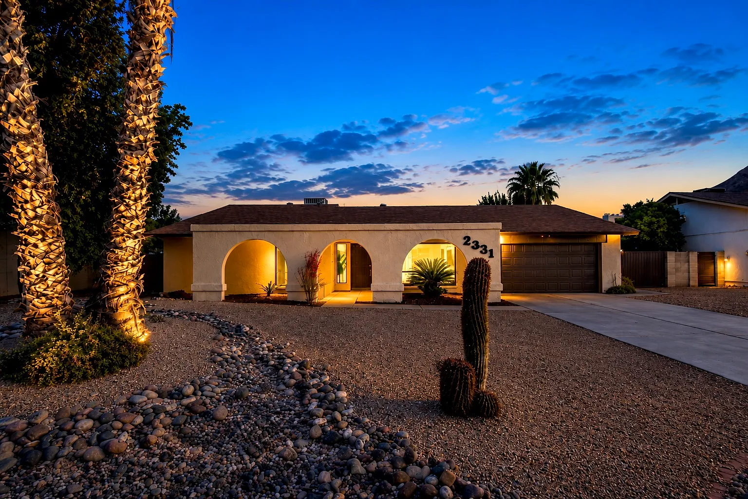 2331 E Sunnyside Dr — Photo 3