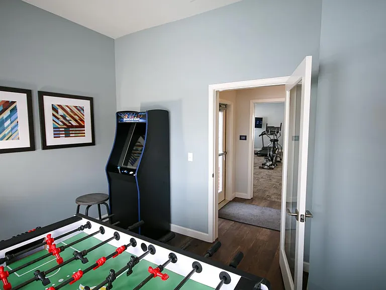 Cityline Apartments — Photo 13