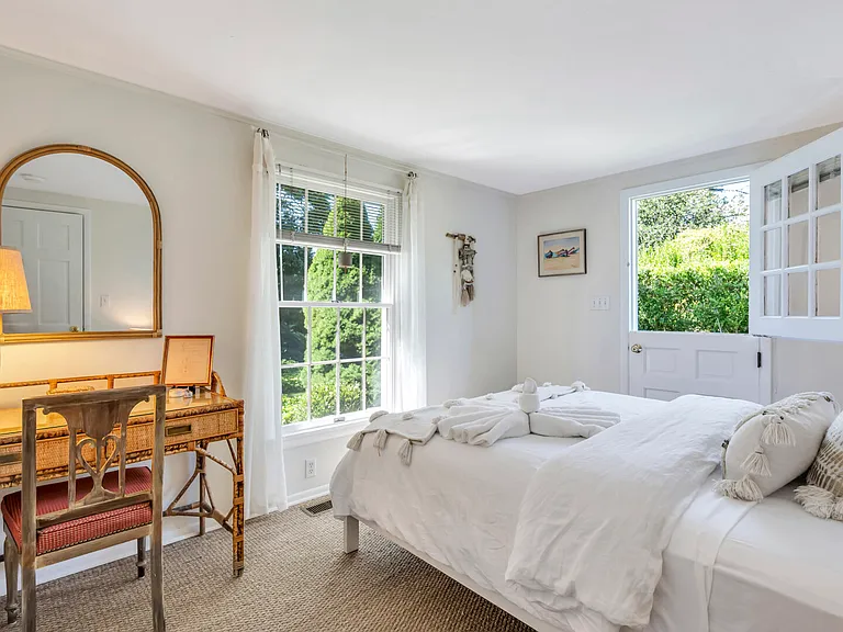306 Montauk Hwy — Photo 22