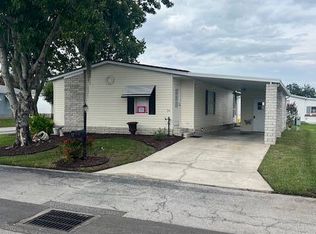 77 Hewlett Dr, Auburndale, FL 33823