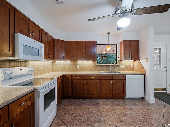 5th image of 26139 Timberline Dr