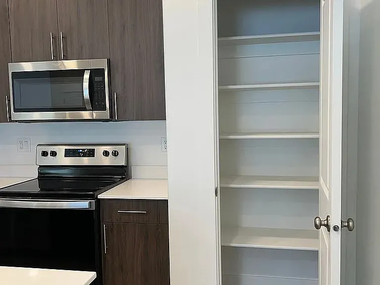 651 S 2400 W #1104 — Photo 3