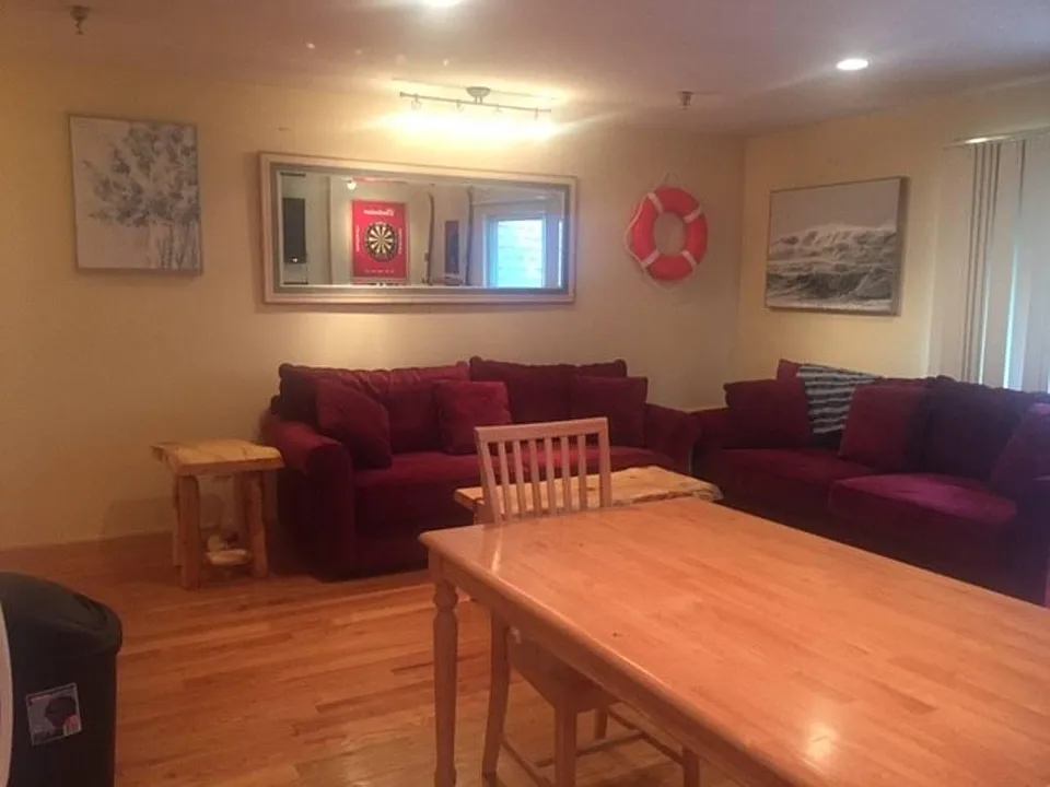 131 Lake St #338