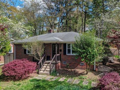 107 S Lindell Rd, Greensboro, NC, 27403