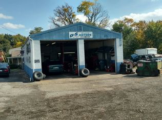 2140 Conway Wallrose Rd, Freedom, PA 15042