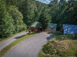 29 Rose Hill Dr, Clyde, NC 28721