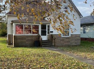 621 S 13th St, Herrin, IL 62948