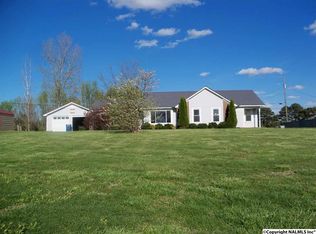 397 Robin Rd, Albertville, AL 35950