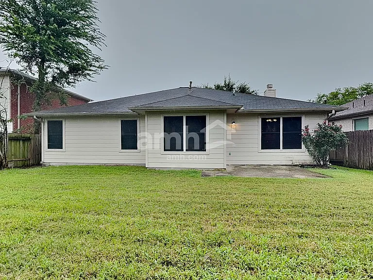 20322 Linden Tree Dr — Photo 21