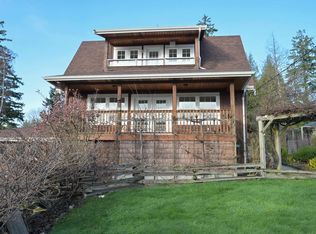 5160 Bay Rd, Sechelt, BC V7Z0G3