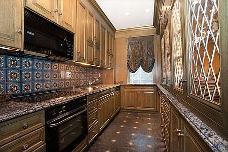 4th image of 205 W 57th St APT 2DC