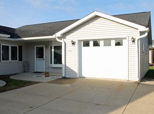201 E Ridge St #1, Readlyn, IA 50668
