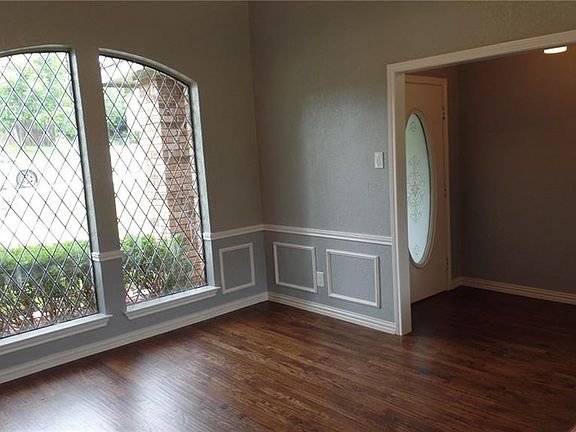 4th image of 500 Lake Meadows Dr