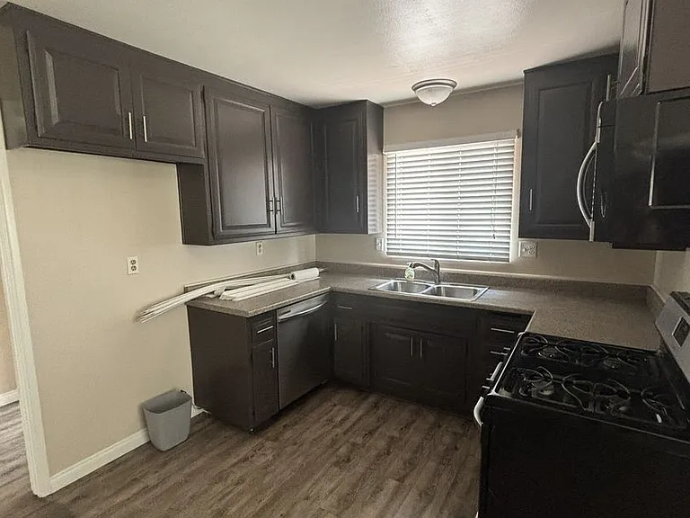 12704 Grayling Ave — Photo 5
