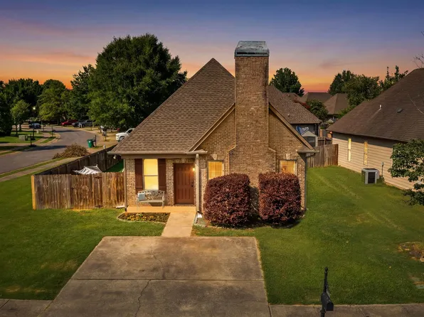 2130 Adkins Pl, Moody, AL 35004