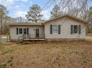 609 Fairforest Dr, Greenwood, SC 29646