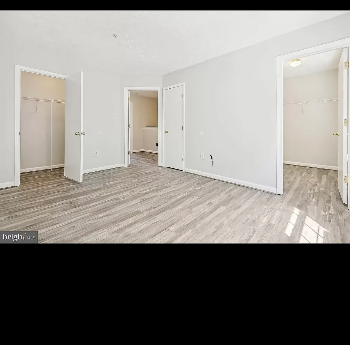 4 bed, 2.5 bath, 1650 sqft, $2,600 — Photo 2