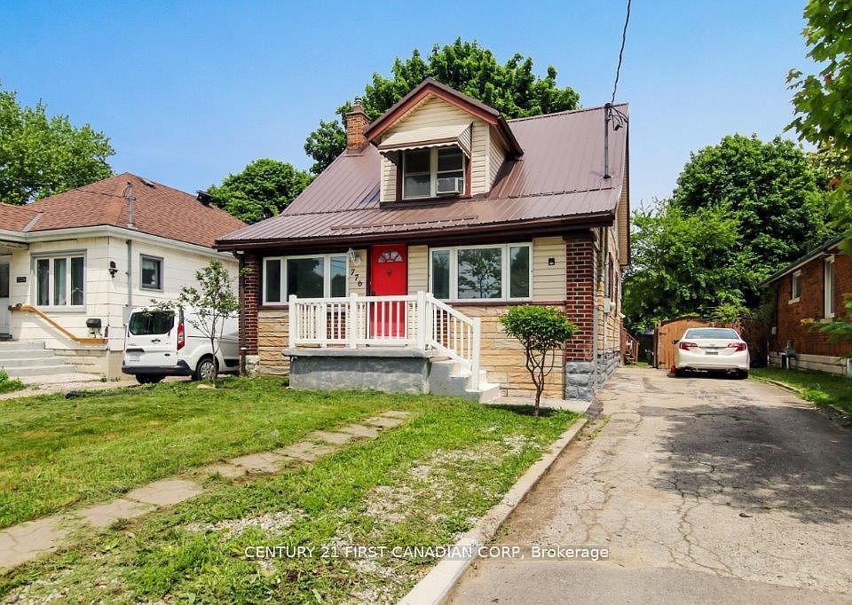 1st image of 776 Quebec St