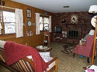 4th image of 9445 Knox Dr