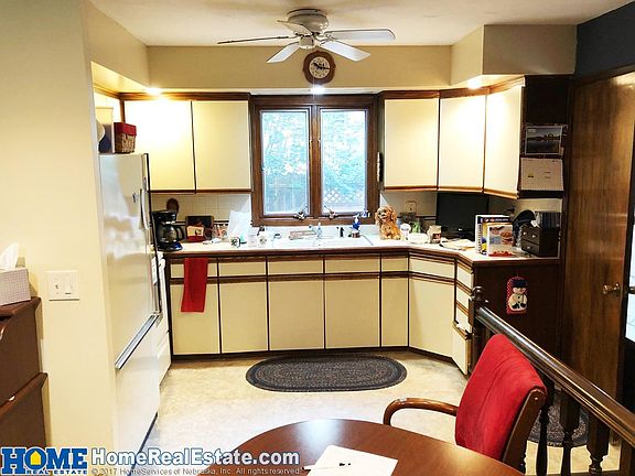 5th image of 4811 Cresthaven Dr