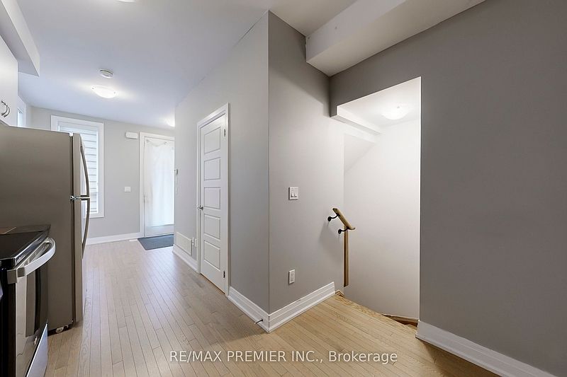 Toronto Townhouse for rent - 1 Bedroom — photo 14