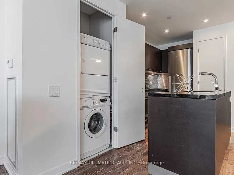 90 Park Lawn Rd #2502 — Photo 16