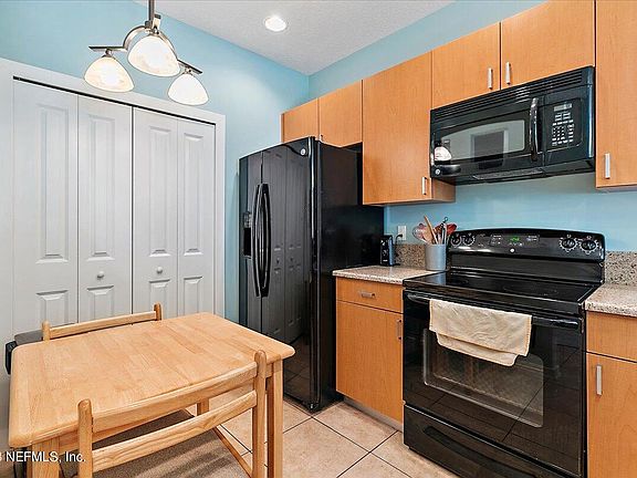 4th image of 11368 ESTANCIA VILLA Drive #502