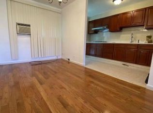 5196 F St, Philadelphia, PA 19124