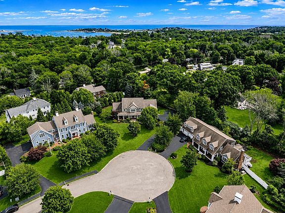 2nd image of 33 Lauren Ln