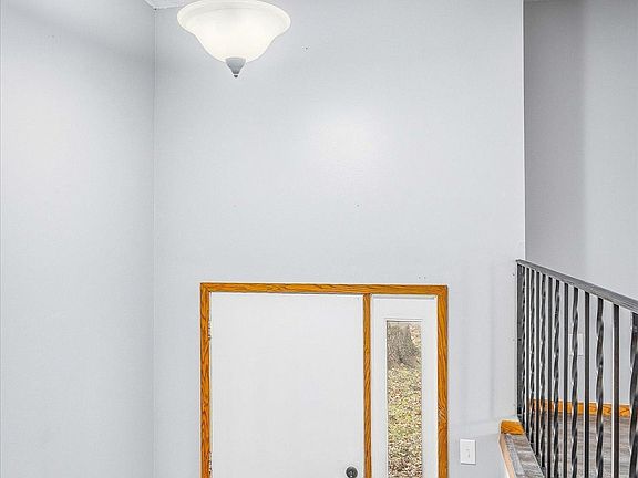 3rd image of 2041 Northgate Ct NW