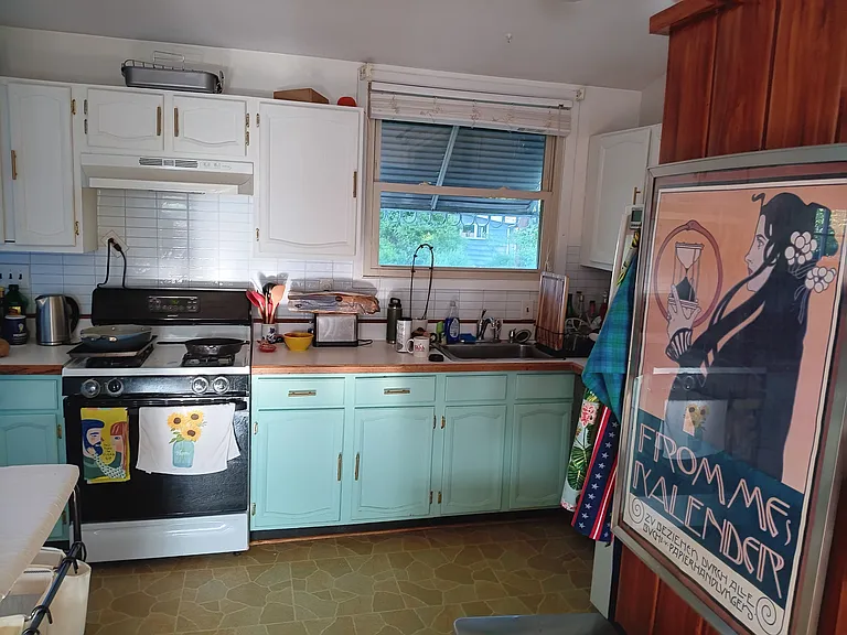 11111 Brandywine St — Photo 3