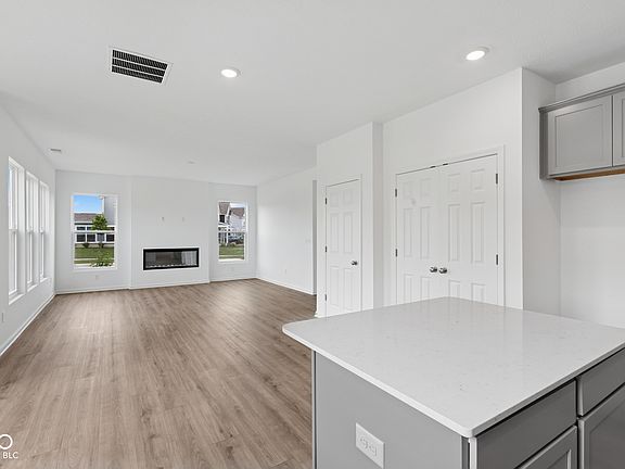 3rd image of 4050 Dutton Dr