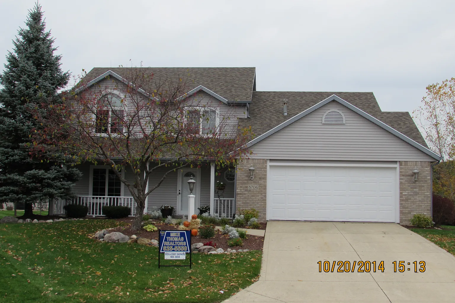 8706 Waterwood Ct photo 1