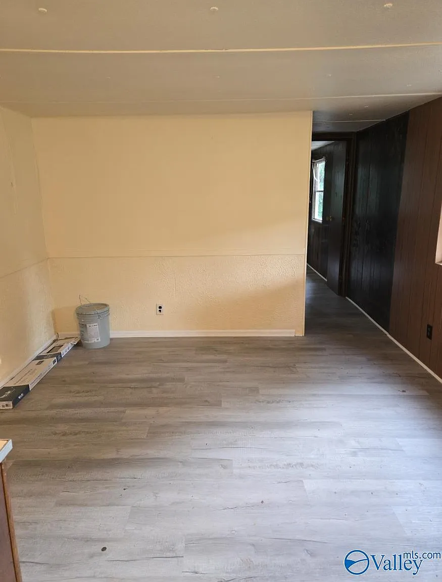 1 bed, 1.0 bath, 550 sqft, $500 — Photo 4