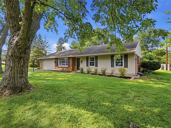 2nd image of 613 Dorsey Ct