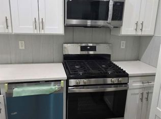19314 Jamaica Ave, Hollis, NY 11423